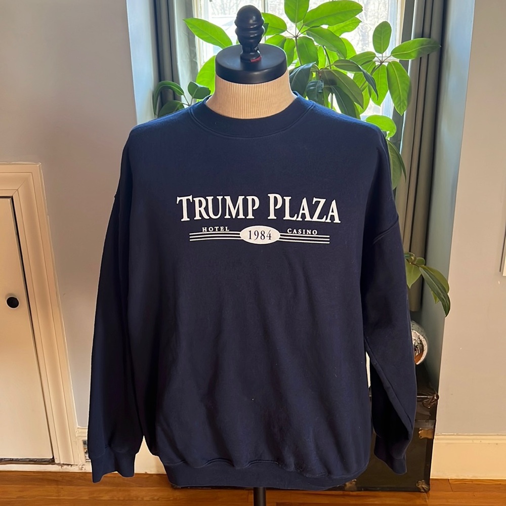 Trump Plaza MV Sport Sweater Size Xl